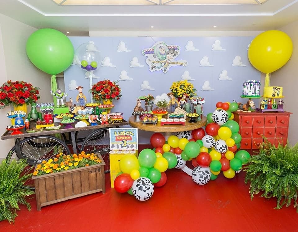 Festa Toy Store